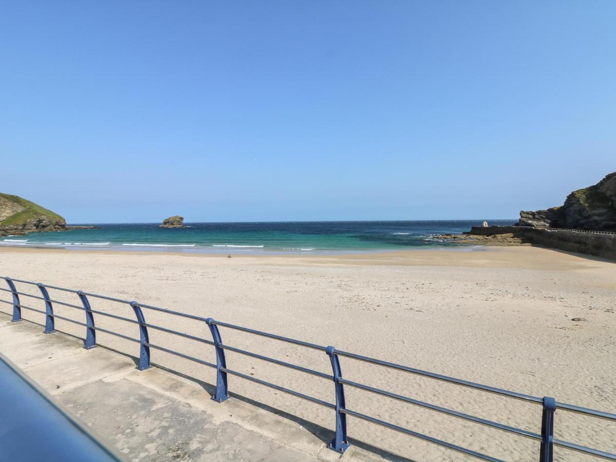 Lighthouse Lofts - Godrevy Apartman Camborne Kültér fotó